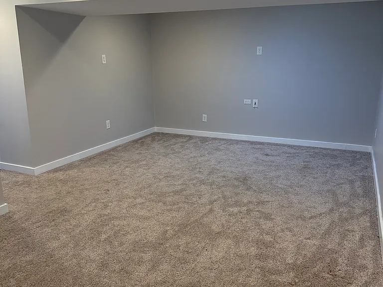 14005 Jennifer Rd — Photo 9