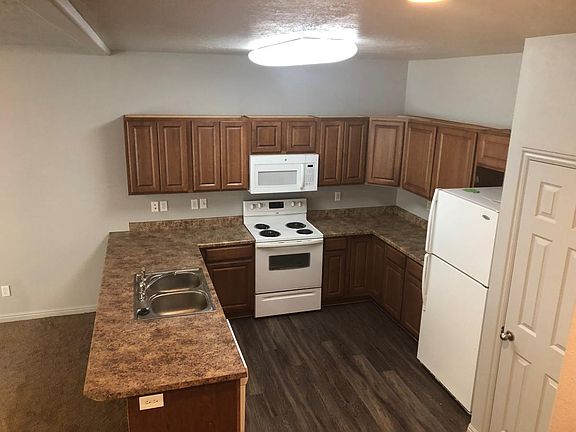 5th image of 1468 W 140 N Unit 33