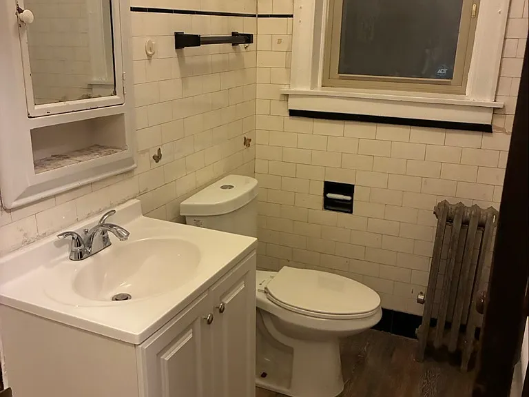 9033 S Loomis St #1B — Photo 7