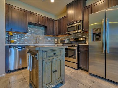 14675 Sherman Way, Van Nuys, CA, 91405