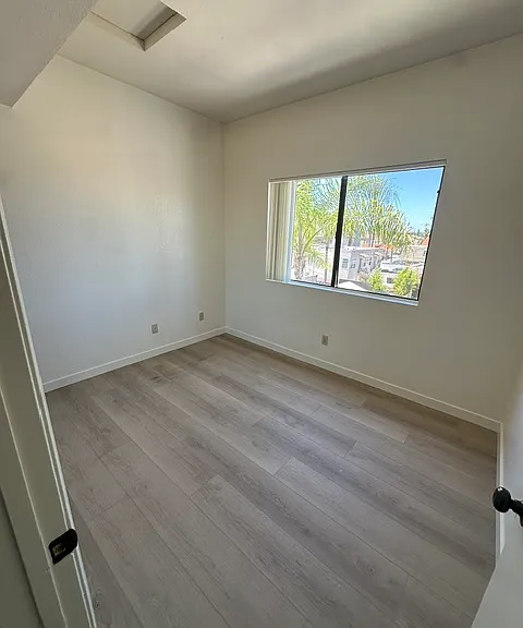 3928 Illinois St #305 — Photo 5