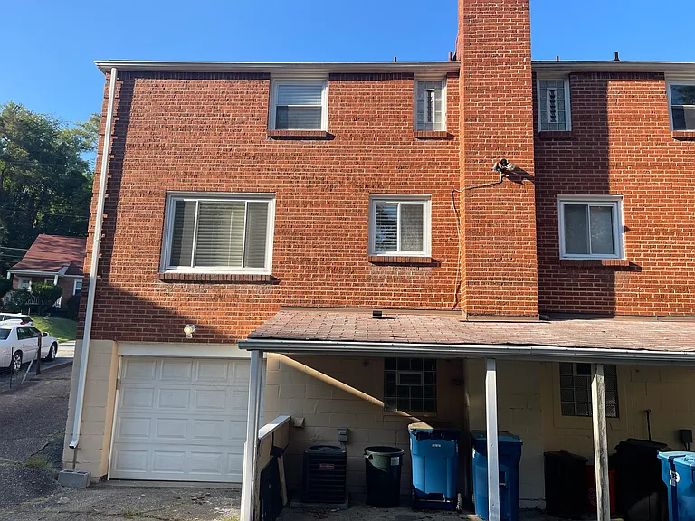 Full size integrated garage with extra parking at rear pad