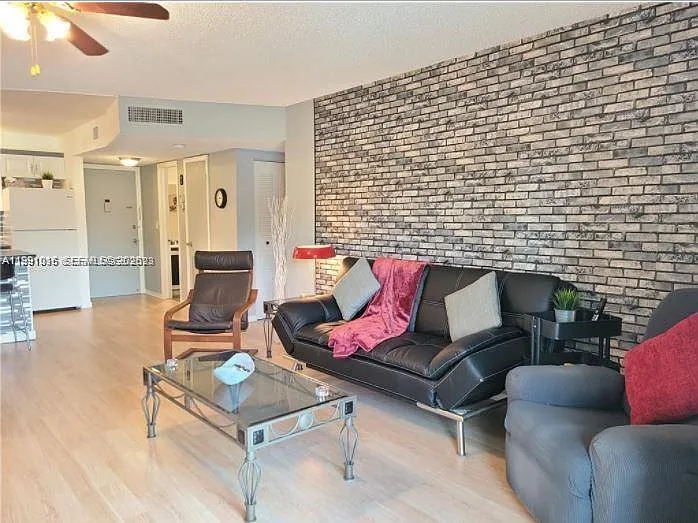 2061 NW 47th Ter #205 — Photo 3