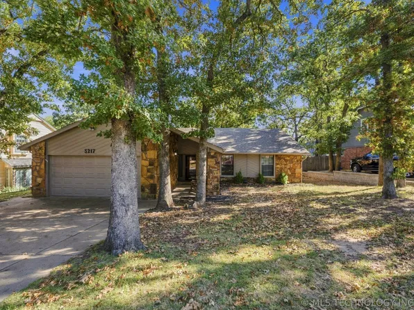 3217 Bermuda Ave, Sand Springs, OK 74063