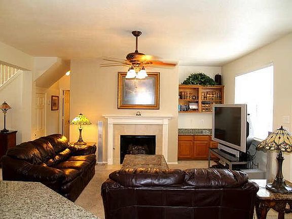 5th image of 10905 Pineview Ln