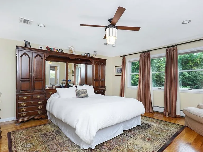 762 Drumgoole Rd W #1 — Photo 11