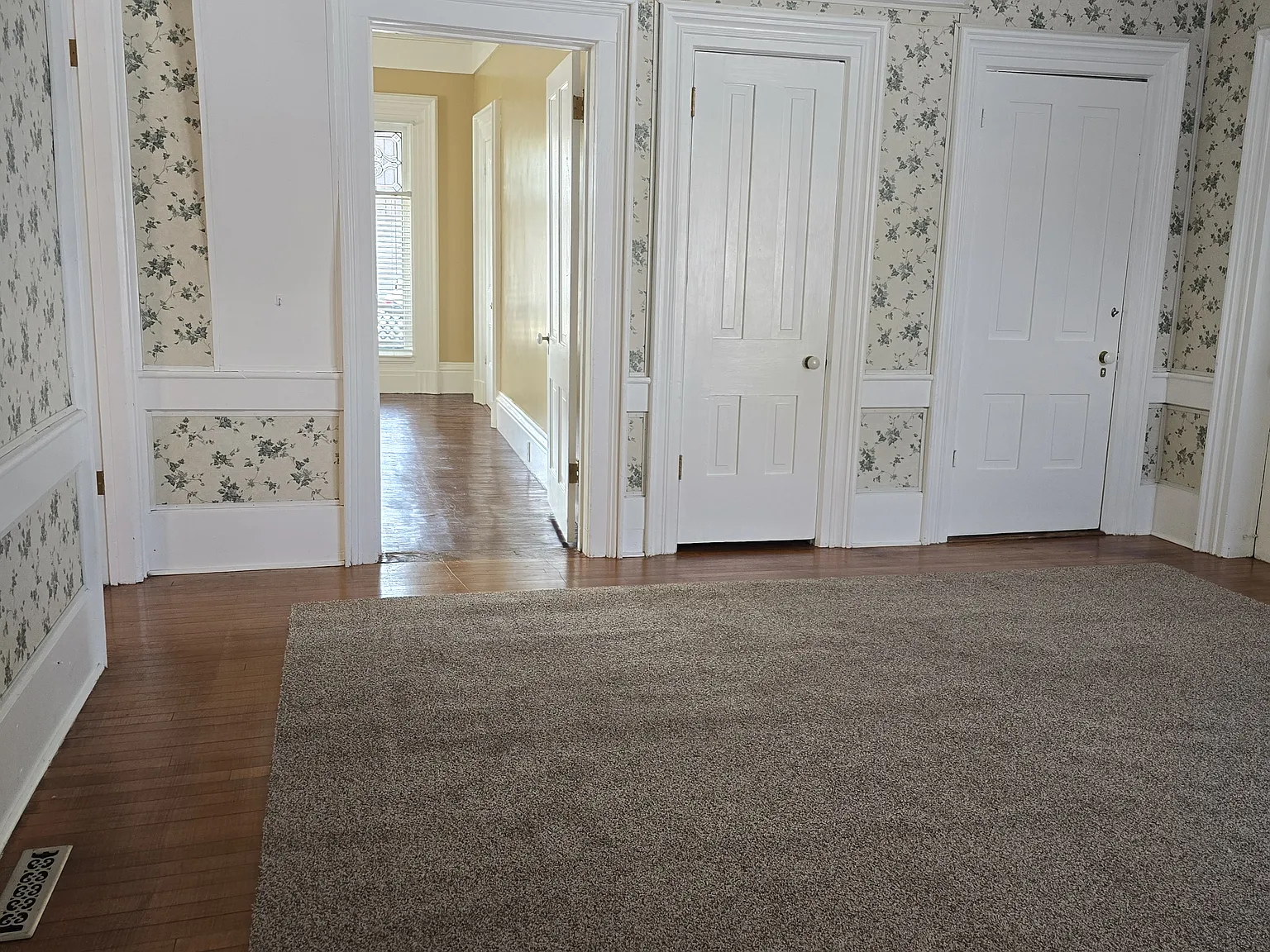 2 bed, $975 — Photo 3