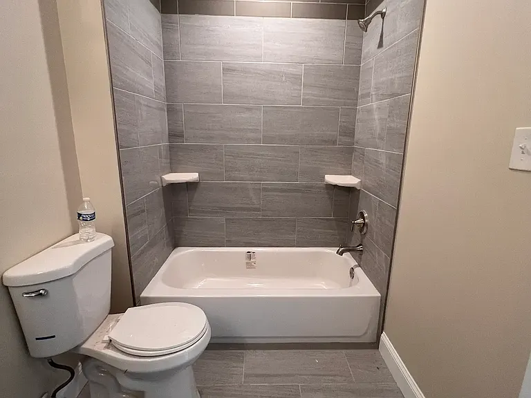 1426 N Broadway — Photo 17