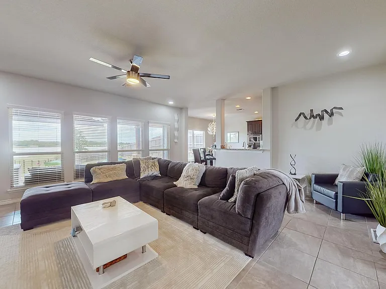 997 Shady Lane Dr — Photo 18