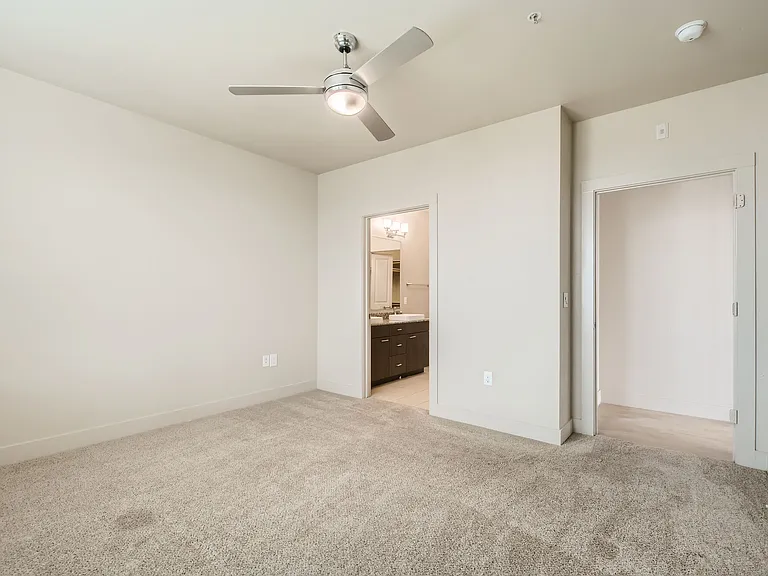The Lucas Apartments — Photo 55