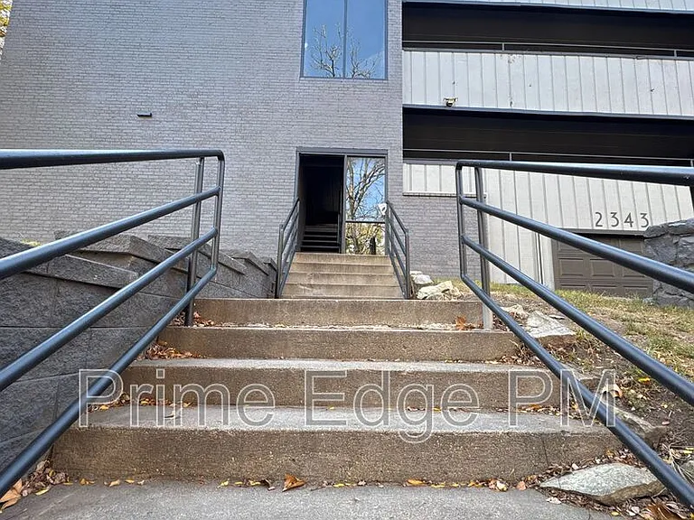 2343 B St #1 — Photo 29