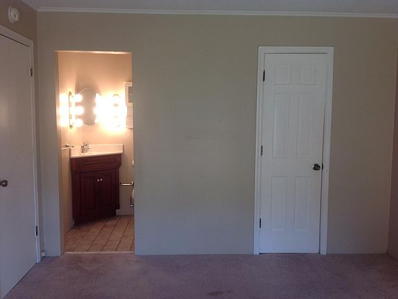 4th image of 9233 Shortridge Ave