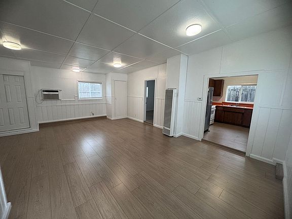 3rd image of 1630 Hughes Cir #B