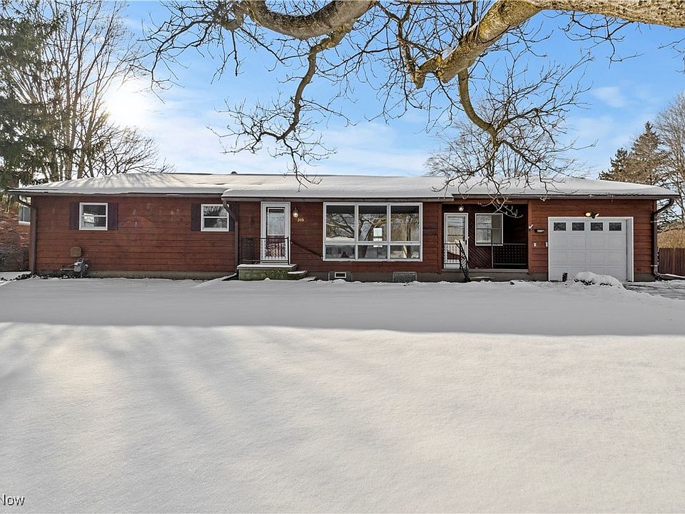 1st image of 209 Oakdale Dr
