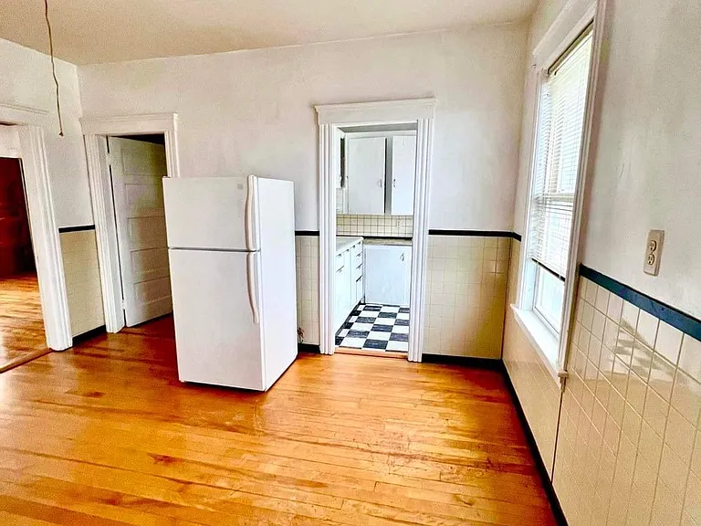 63 Upsala St #3 — Photo 6