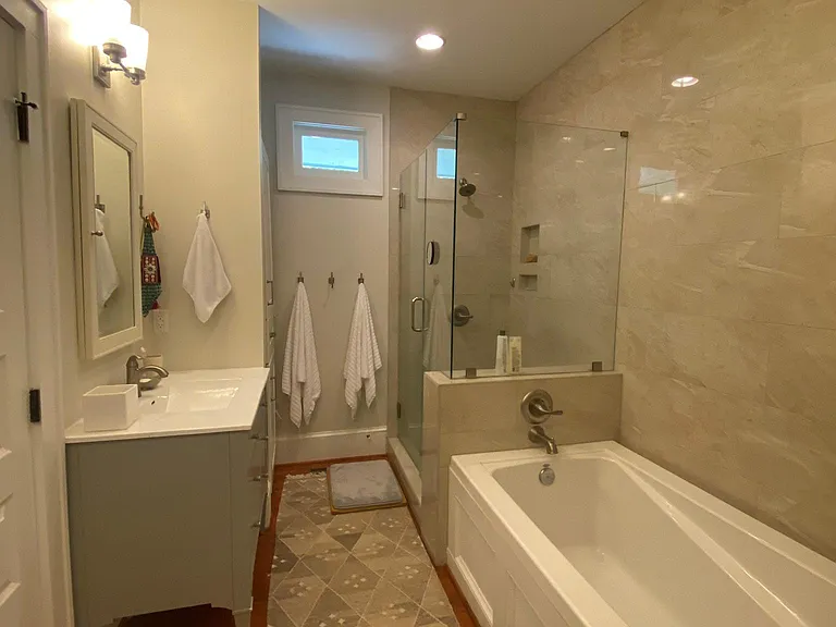 2021 Ashland Ave — Photo 8
