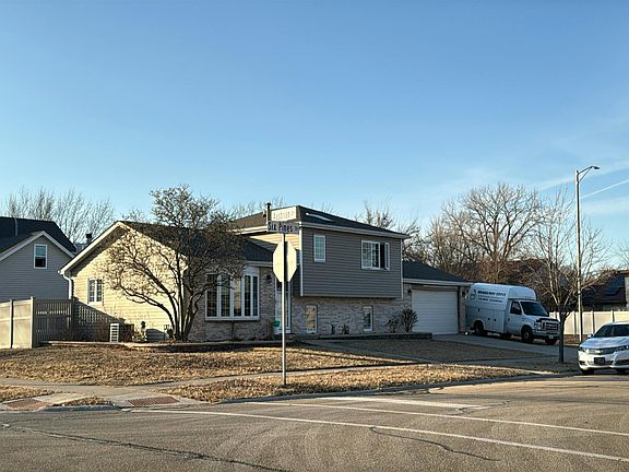 2nd image of 793 Six Pines Dr