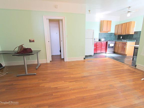 3rd image of 313 Brightwater Ct APT 6B