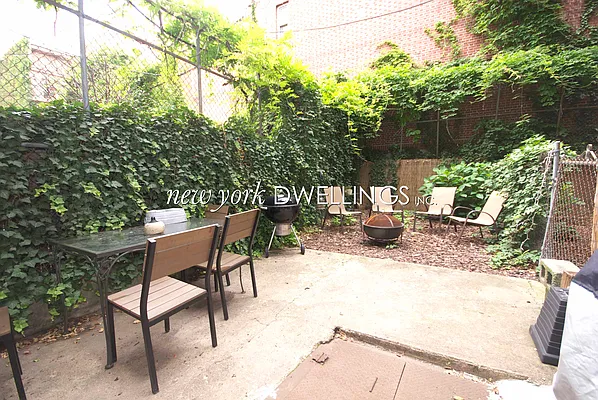 Rented by New York Dwellings LLC | media 21