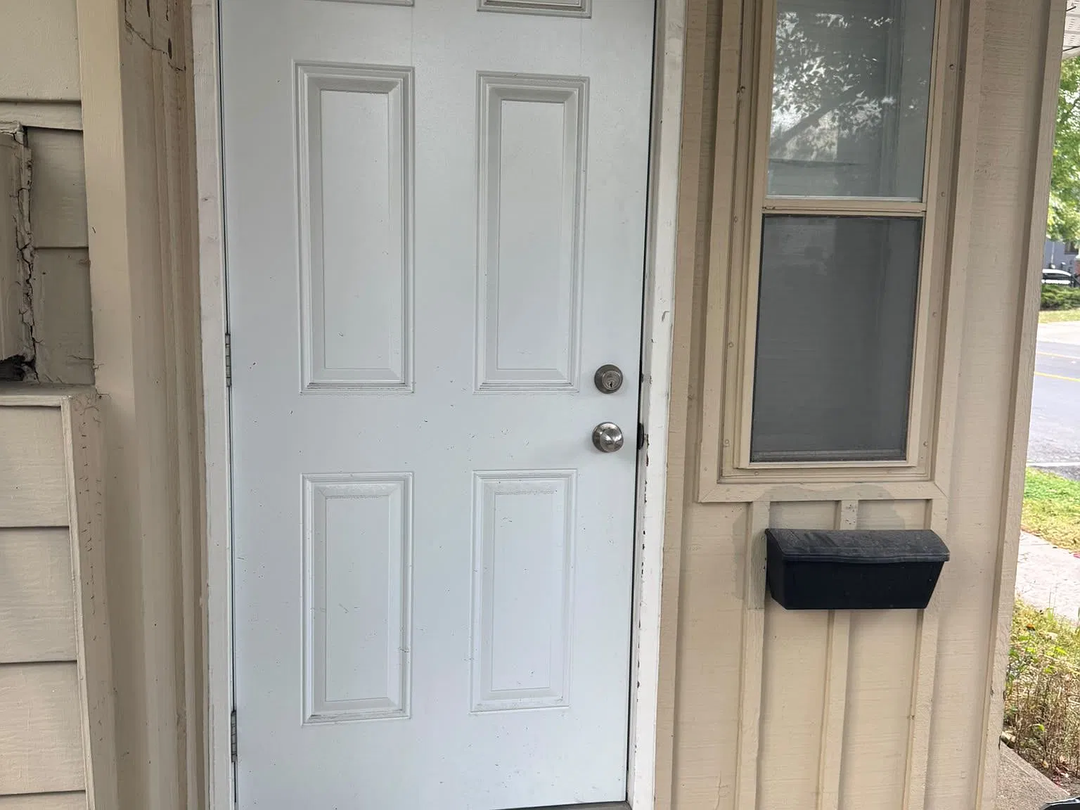 2 bed, $2,200 — Photo 2