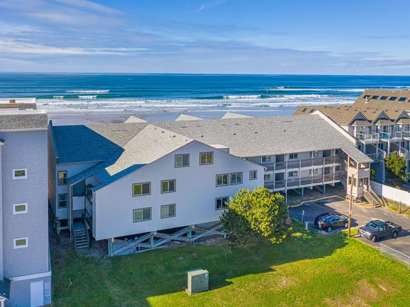 145 N Miller St Unit 111, Rockaway Beach, OR 97136