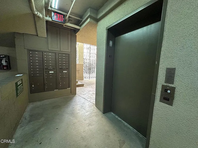 80 N Raymond Ave #108 — Photo 20