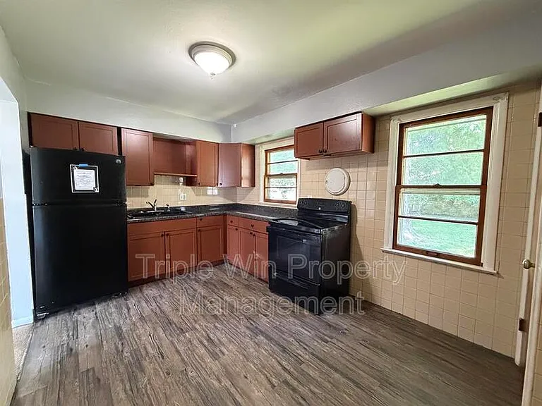 1695 Crowder Dr — Photo 22