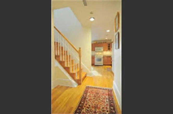 2 bed, 1.5 bath, 1232 sqft, $4,155 — Photo 3