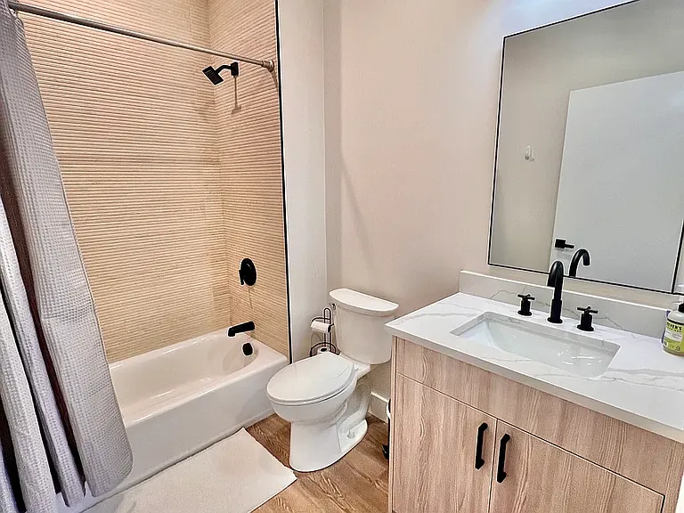 18 Woburn St #2001 — Photo 13