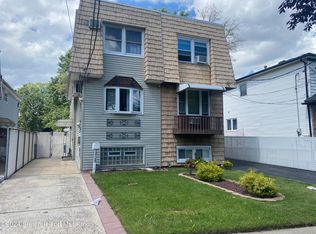 408 Willow Rd W, Staten Island, NY 10314