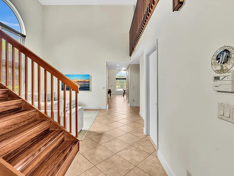 10310 Santiago St — Photo 6