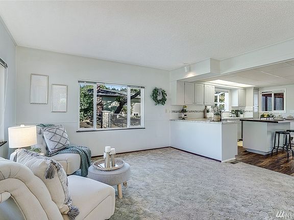 5th image of 8026 30th St SE