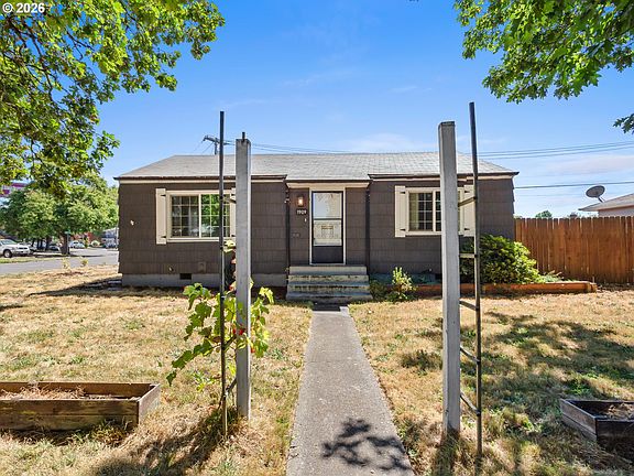 3rd image of 1909 Washington Way