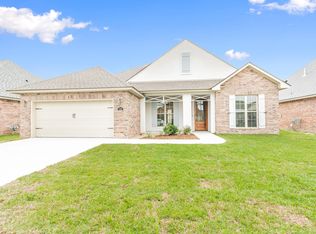 123 Bennington Ln, Youngsville, LA 70592
