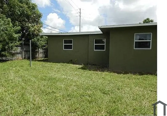 2701 NW 21st St — Photo 30