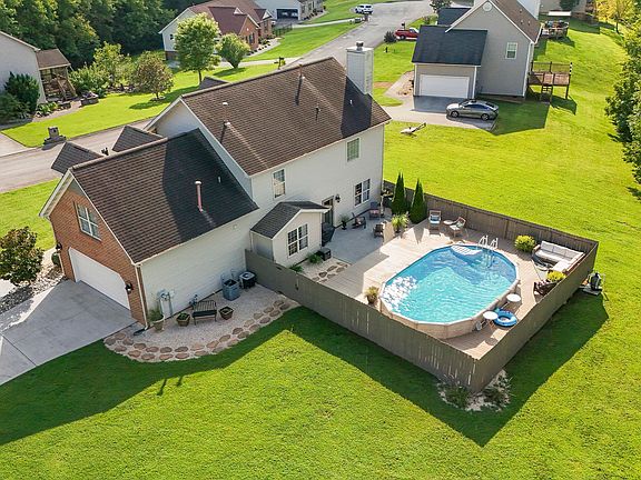 2nd image of 2401 Presario Ln