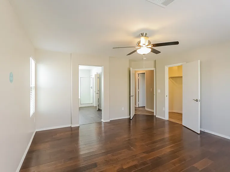 7218 S 39th Dr — Photo 11