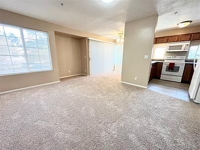 4th image of 2130 Sealion Dr Unit 205