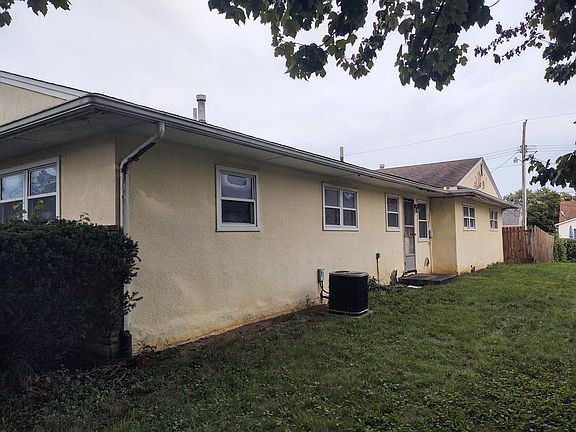5th image of 892-894 Salisbury Rd