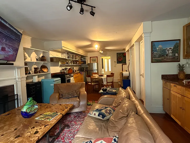 429 Beacon St #B — Photo 10