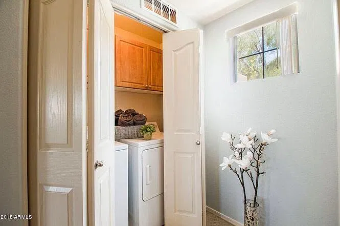 1 bed, 1002 sqft, $1,450 — Photo 4