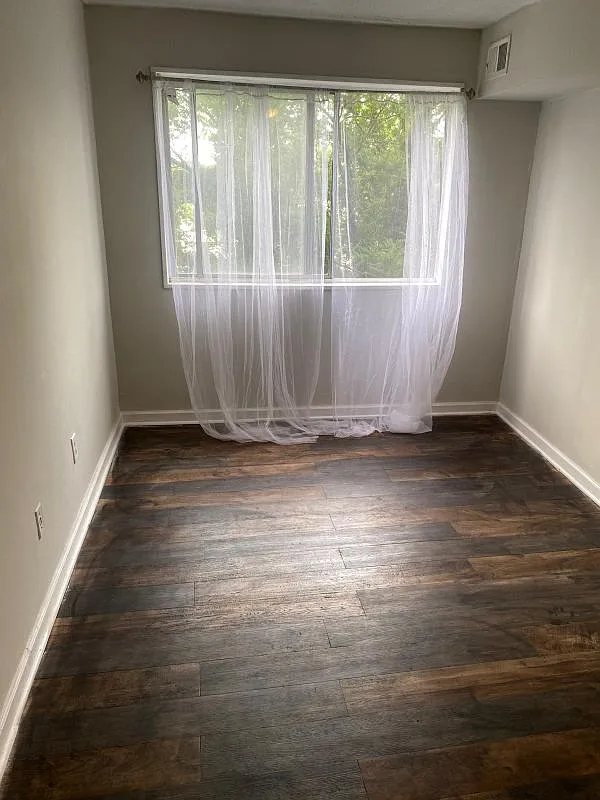 1 bed, 1.0 bath, 569 sqft, $1,500 — Photo 4