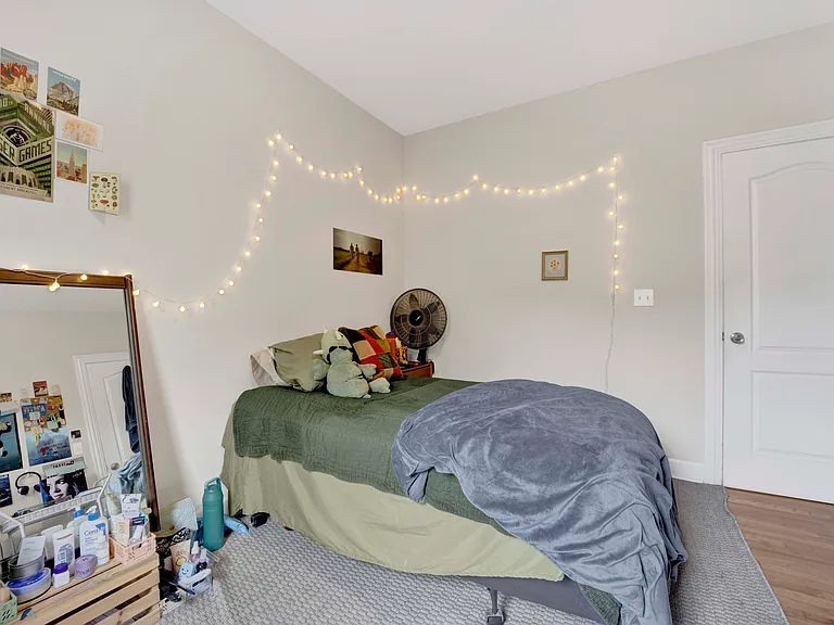 2456 N Hamlin Ave #3 — Photo 14