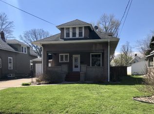 2512 7th St, Peru, IL 61354