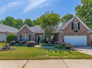 817 Brielle Ct, Simpsonville, SC 29681