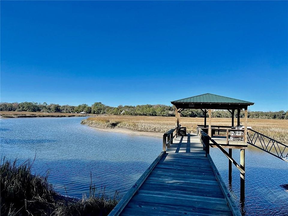 1st image of 4 Hudson Creek Dr