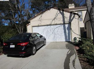 4 Bluff Ct, Hercules, CA 94547