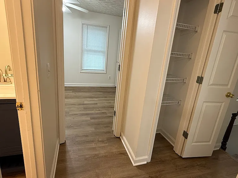 160 2nd St #110 — Photo 30