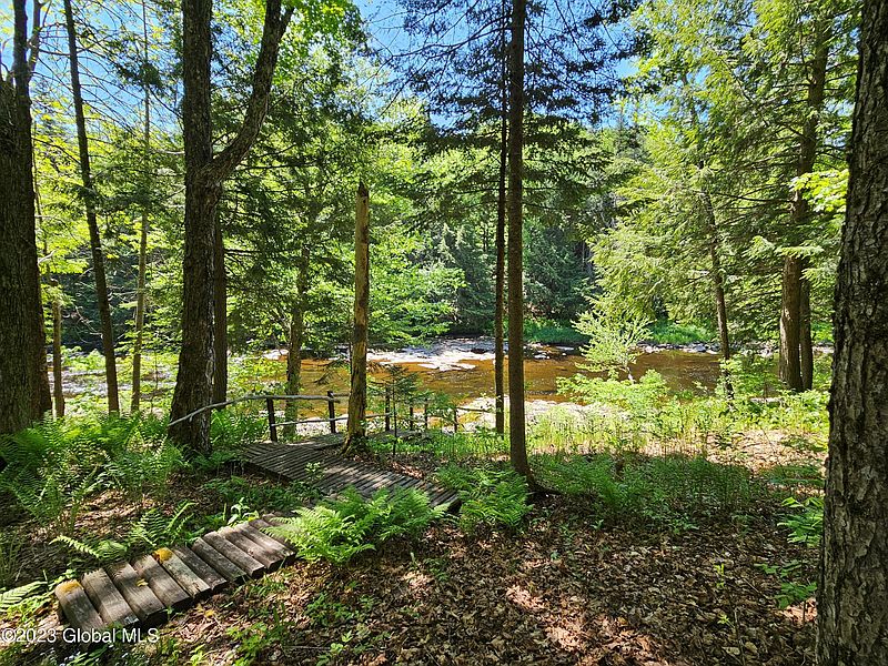 4th image of 1245 Cedar River Road