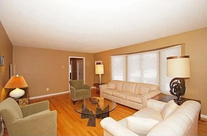 Living Room-2